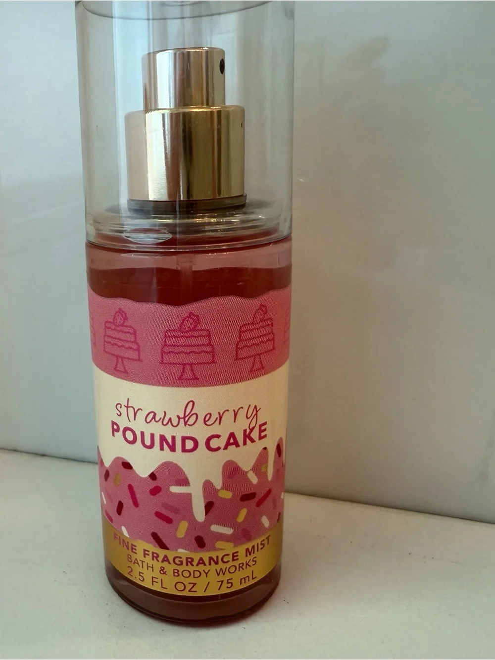 Bath & Body Works Strawberry Pound Cake Fine Fragrance Mist - 2.5 FL Oz
